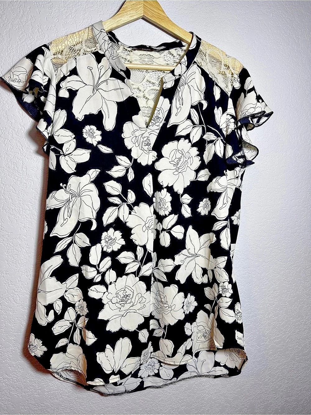 Gaharu Women's Notch V-Neck Short Sleeve Floral Lace Blouse Top Notch V-Neck